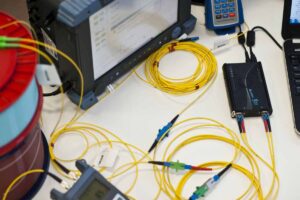 Wirewave fiber cables test and inspection kit